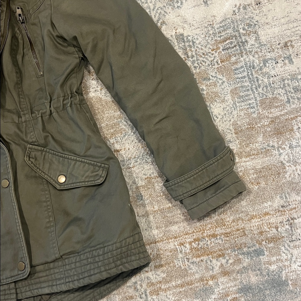 ‼️ Olive Jacket with Faux Fur Trim ‼️ - Picture 5 of 6